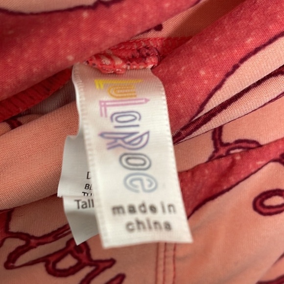 ❤️ 🆕 LULAROE Hearts Pants Size M - Picture 4 of 6